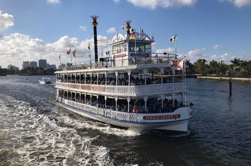 Jungle Queen Riverboat’s 90-Minute Boat Tour