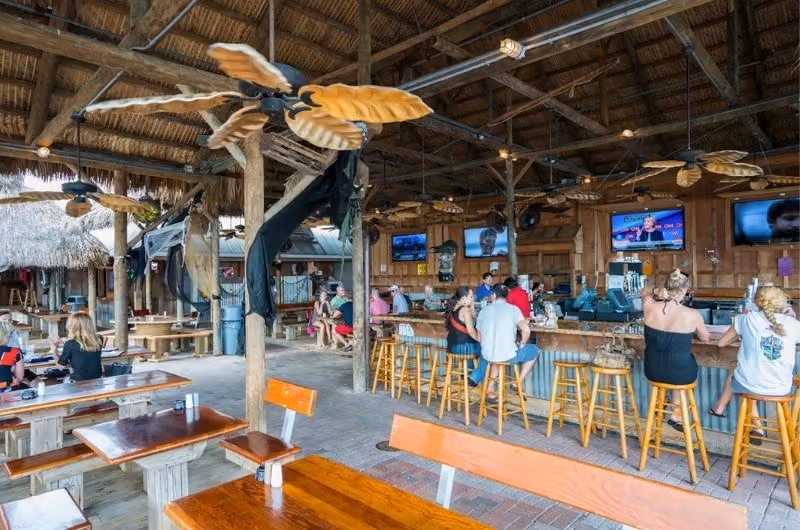 Monty’s Raw Bar