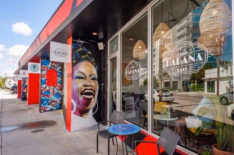 Suite Habana Cafe