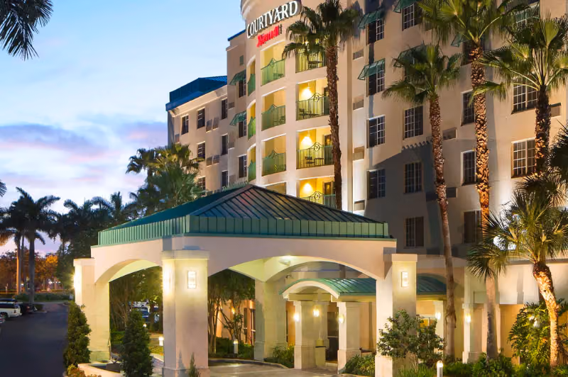 The Courtyard Fort Lauderdale Airport and Cruise Port