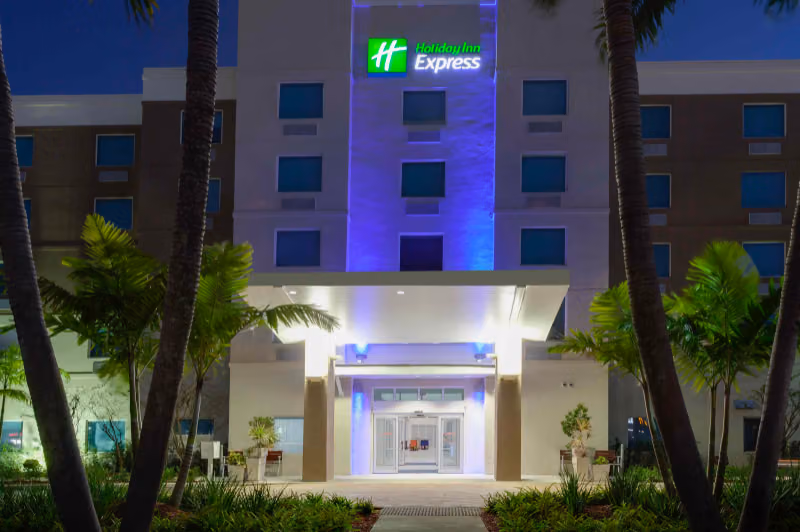 The Holiday Inn Express Ft. Lauderdale Cruise-Airport